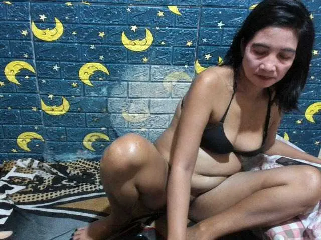 Live sex webcam photo for HotNica69 #277314585