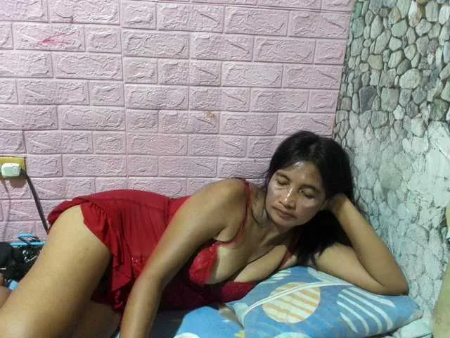 Live sex webcam photo for HotNica69 #288404659