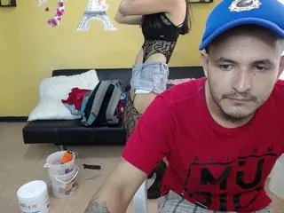 Live sex webcam photo for HotPocahontas #159321183