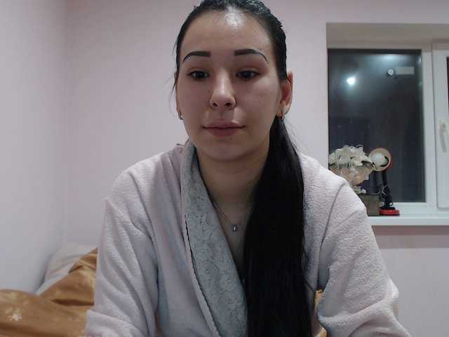 Live sex webcam photo for HotRose01 #272243453