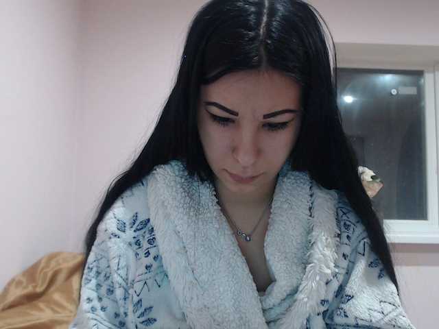 Live sex webcam photo for HotRose01 #272453026