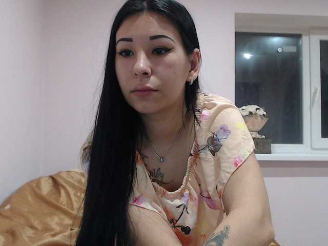 Live sex webcam photo for HotRose01 #272503087