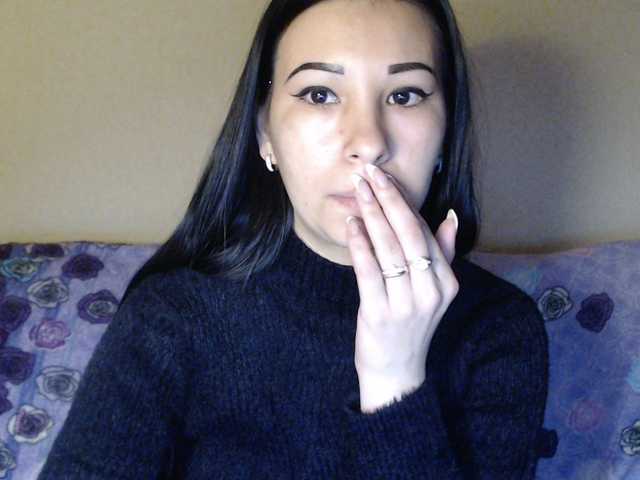 Live sex webcam photo for HotRose01 #272921252