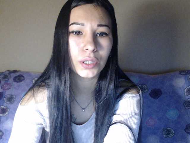 Live sex webcam photo for HotRose01 #272944161