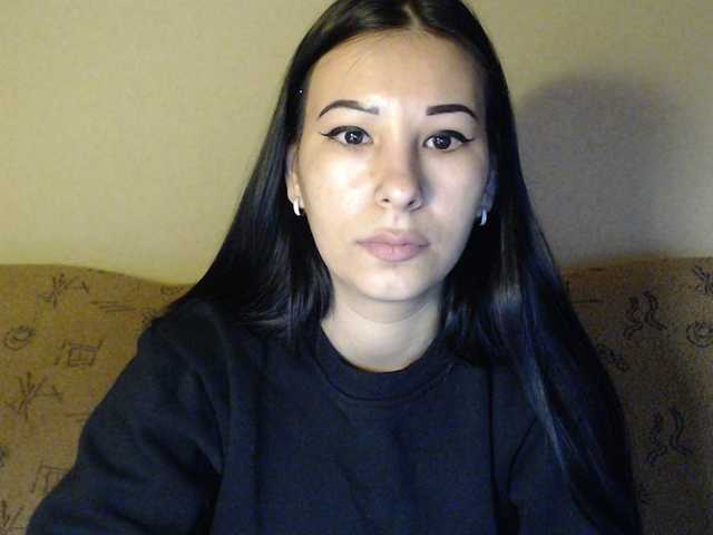 Live sex webcam photo for HotRose01 #272996297