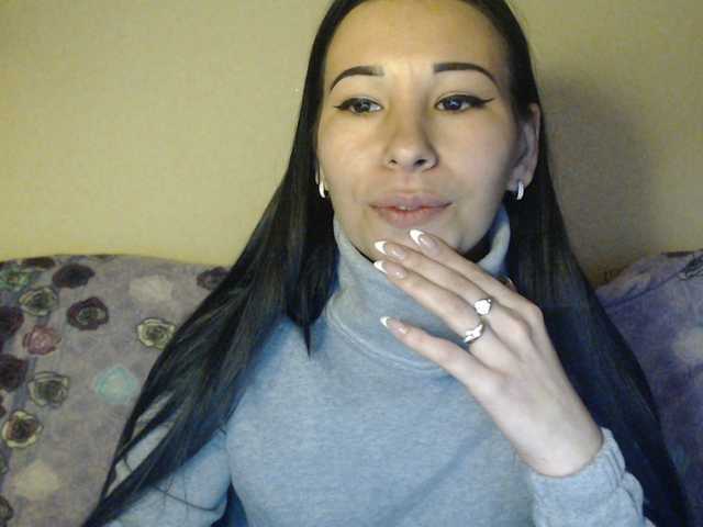 Live sex webcam photo for HotRose01 #273079710