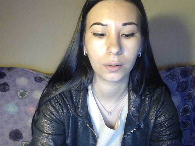 Live sex webcam photo for HotRose01 #273088225