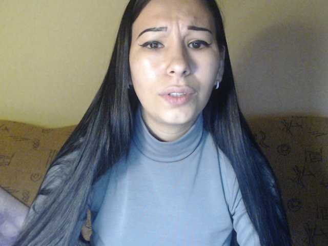 Live sex webcam photo for HotRose01 #273103162