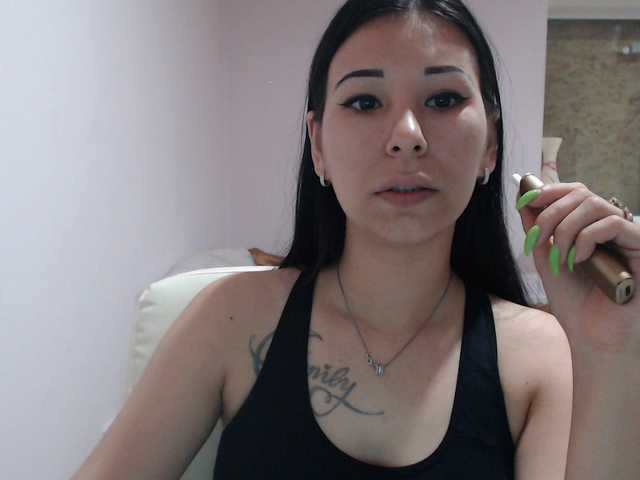 Live sex webcam photo for HotRose01 #273413014