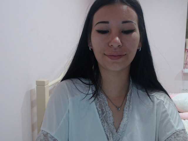 Live sex webcam photo for HotRose01 #274234332