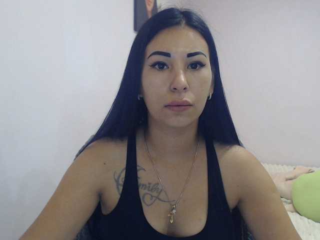 Live sex webcam photo for HotRose01 #276518412