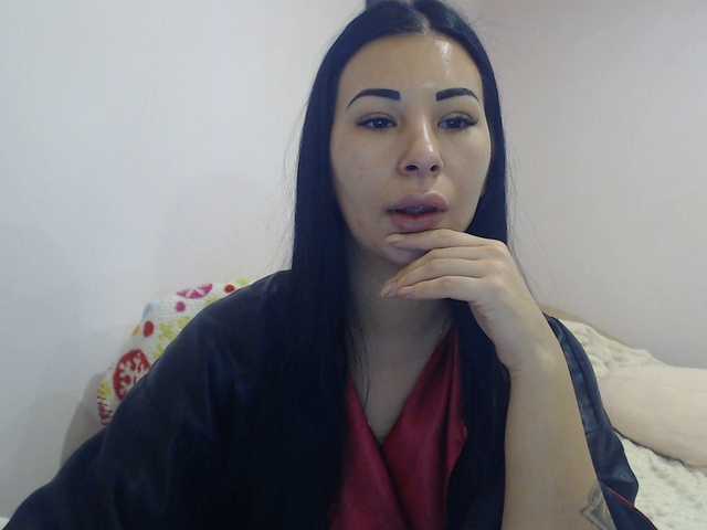 Live sex webcam photo for HotRose01 #276974166