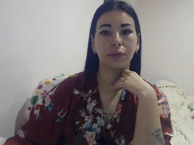 Live sex webcam photo for HotRose01 #277611819