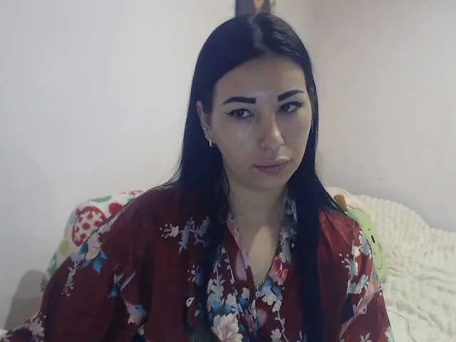 Live sex webcam photo for HotRose01 #277617598