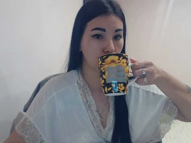 Live sex webcam photo for HotRose01 #277740583