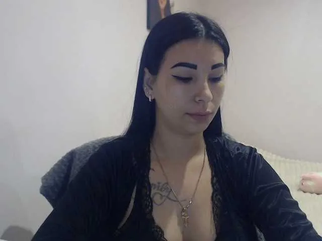 Live sex webcam photo for HotRose01 #277773839