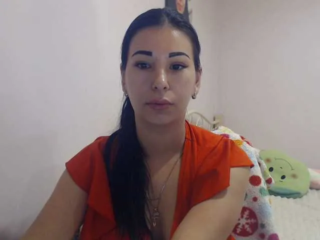 Live sex webcam photo for HotRose01 #277871572