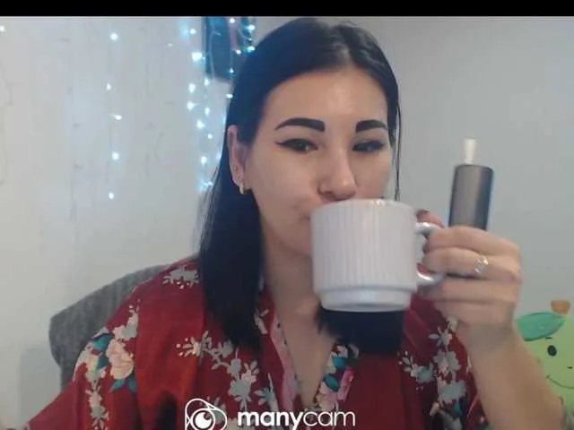 Live sex webcam photo for HotRose01 #290486322