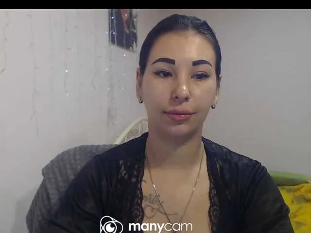 Live sex webcam photo for HotRose01 #290680771