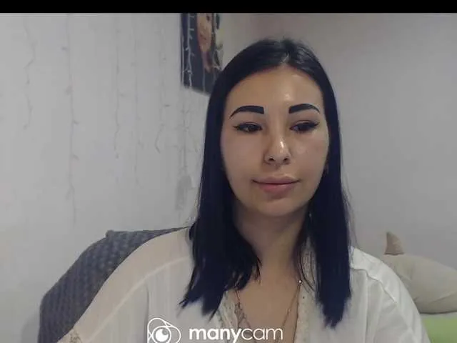 Live sex webcam photo for HotRose01 #290721338