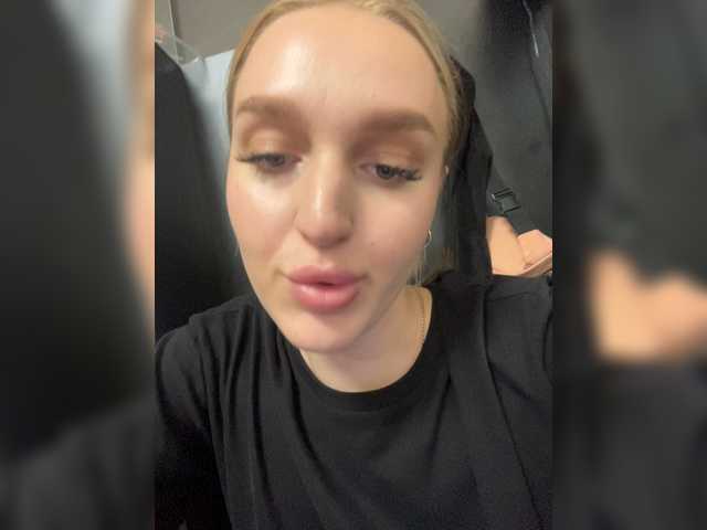 Live sex webcam photo for HotSofya #278195548