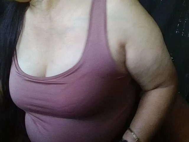 Live sex webcam photo for HotSqrt4u #291815748