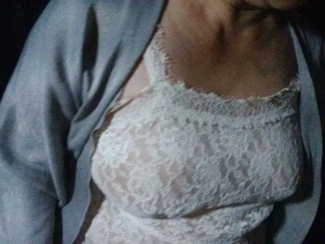 Live sex webcam photo for HotSqrt4u #292206920