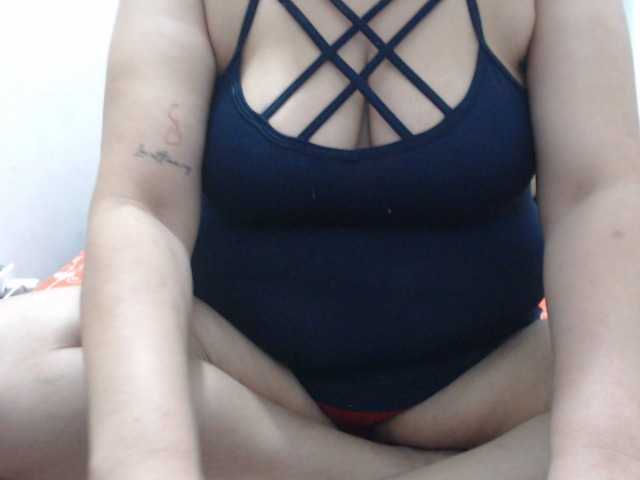 Live sex webcam photo for Hotanalxxx #272007690