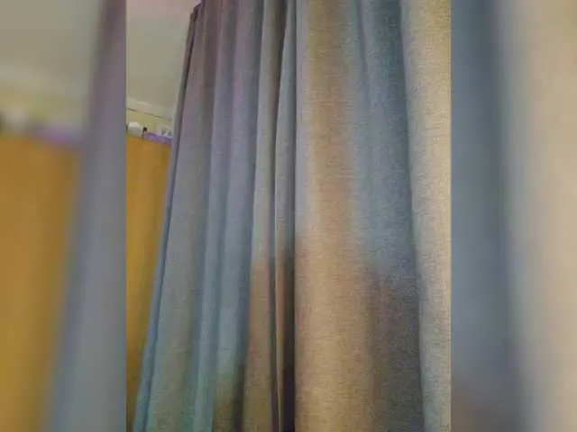 Live sex webcam photo for Hotangel75 #291401168
