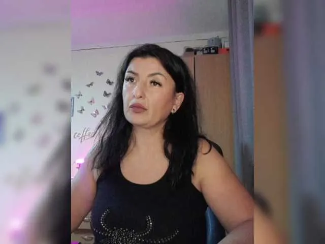 Live sex webcam photo for Hotangel75 #292191467