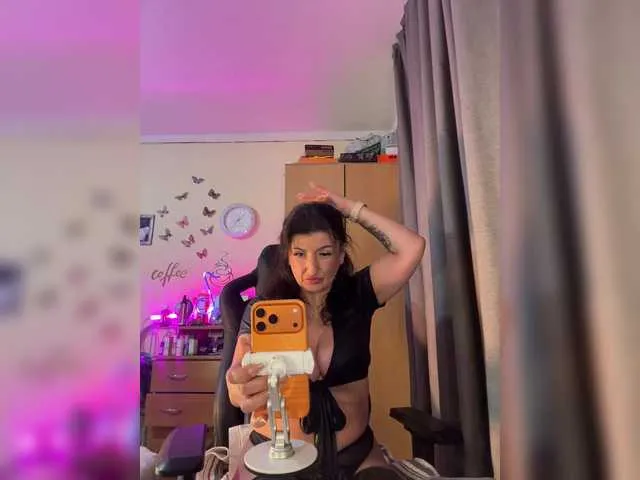 Live sex webcam photo for Hotangel75 #293620152