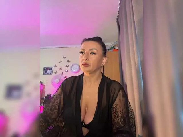 Live sex webcam photo for Hotangel75 #293952665
