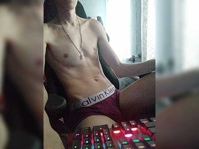 Live sex webcam photo for Hotb0yss #275913008