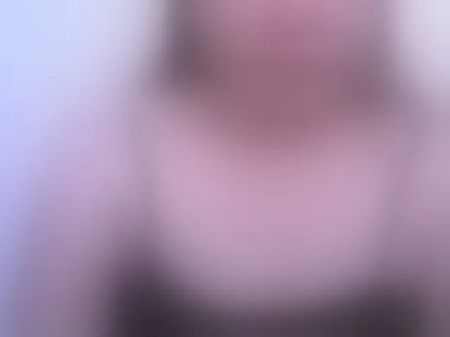Live sex webcam photo for Hotboobies19 #292593108