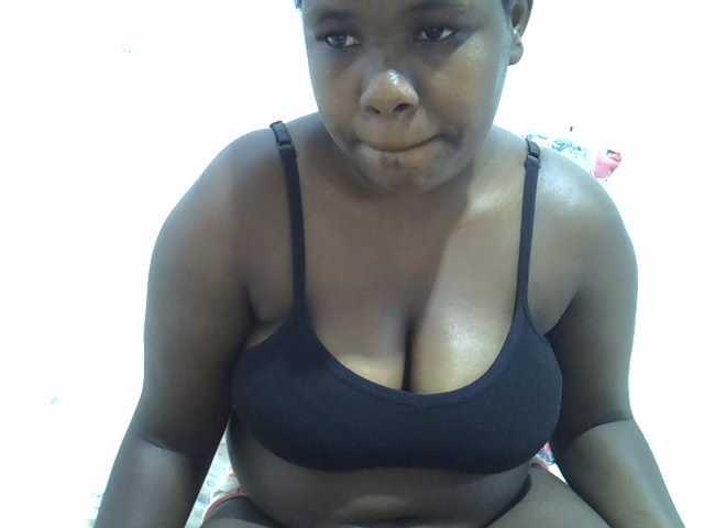 Live sex webcam photo for Hotcandy20 #294183370
