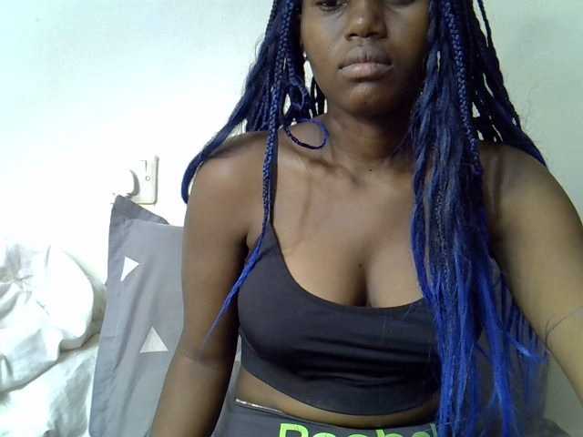 Live sex webcam photo for Hotcumqueen #278067636