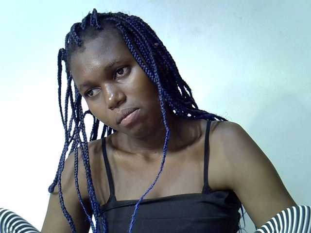 Live sex webcam photo for Hotcumqueen #278136885