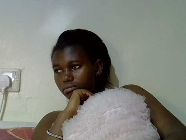 Live sex webcam photo for Hotcumqueen #278171086