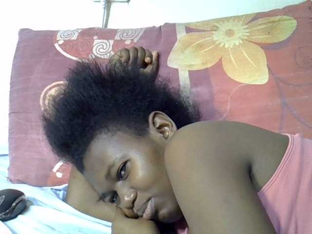 Live sex webcam photo for Hotcumqueen #278202327