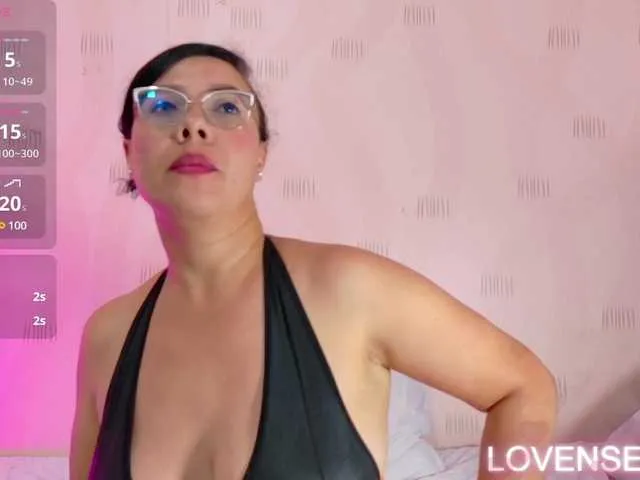 Live sex webcam photo for Hotlatinateacher #290809333