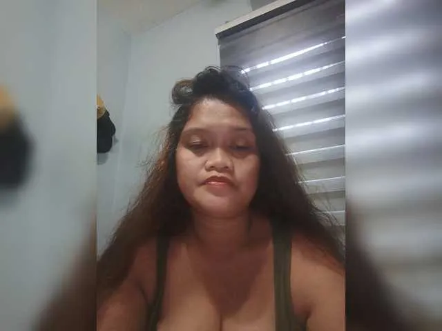 Live sex webcam photo for Hotnwetmama4u #291363666