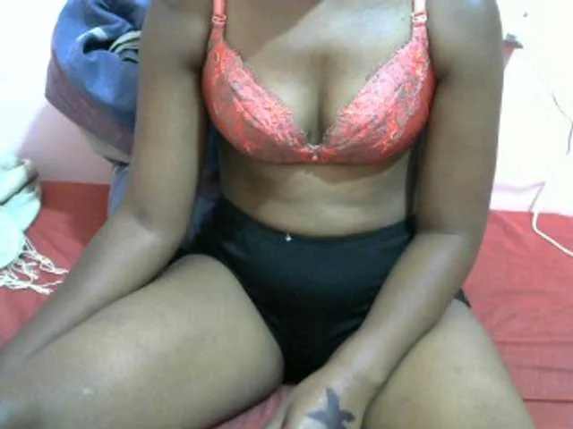 Live sex webcam photo for Hotshant #273727799