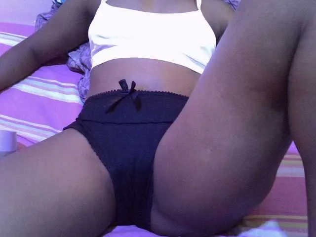 Live sex webcam photo for Hotshant #276415321