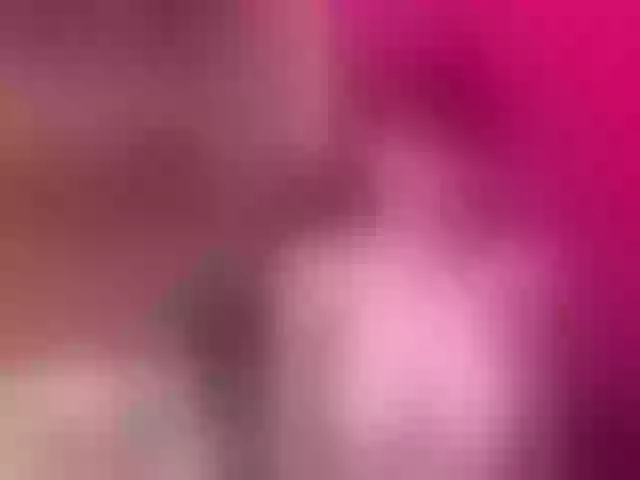 Live sex webcam photo for HottAlexxxa #292139422