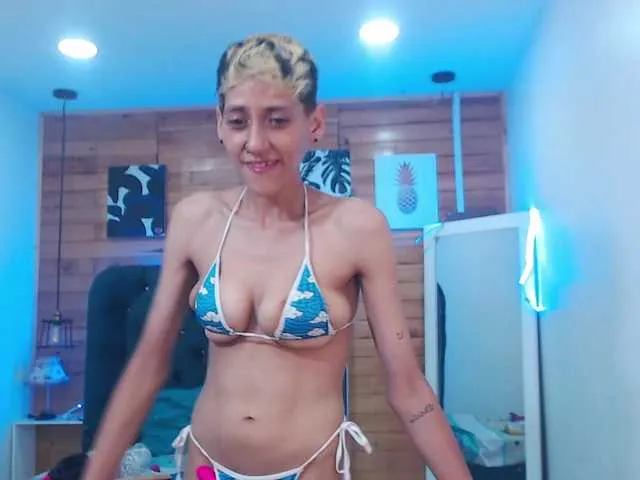 Live sex webcam photo for HottAlexxxa #293295067