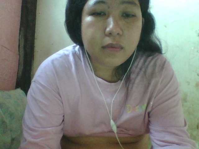 Live sex webcam photo for HottGirl32 #286195678