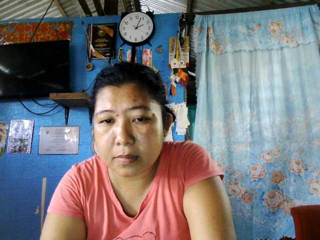 Live sex webcam photo for HottGirl32 #290045775