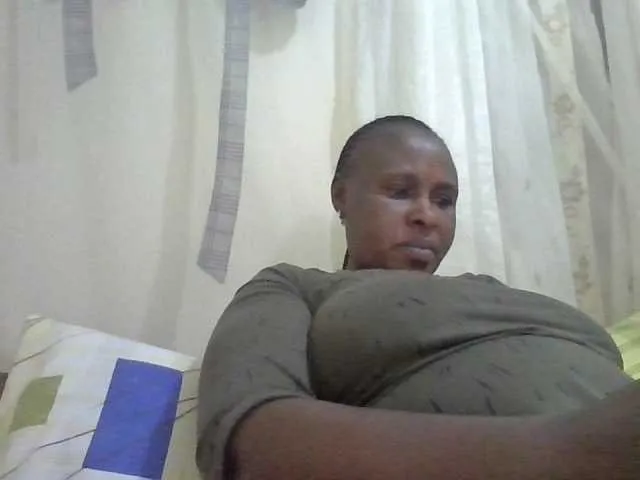 Live sex webcam photo for HotterMissB #289557245