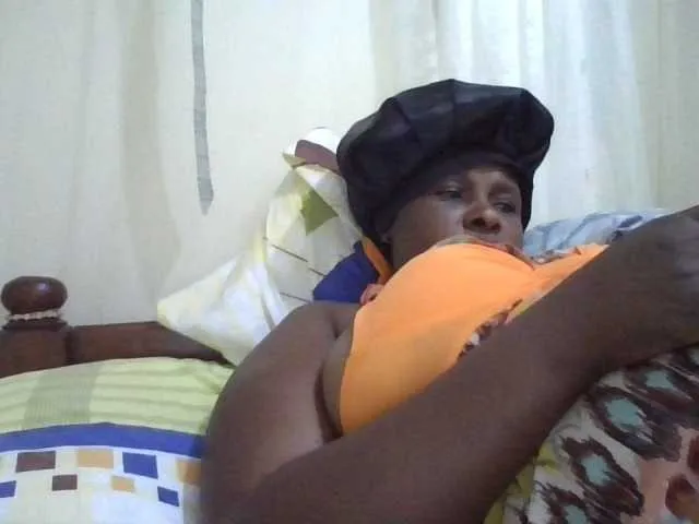 Live sex webcam photo for HotterMissB #289753698