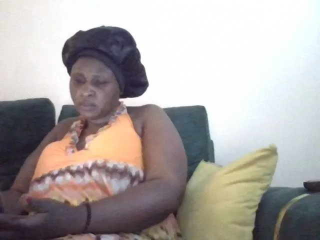 Live sex webcam photo for HotterMissB #289781273